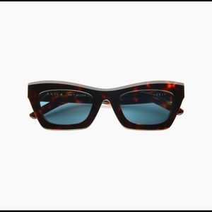 Akila Zombie Sunglasses